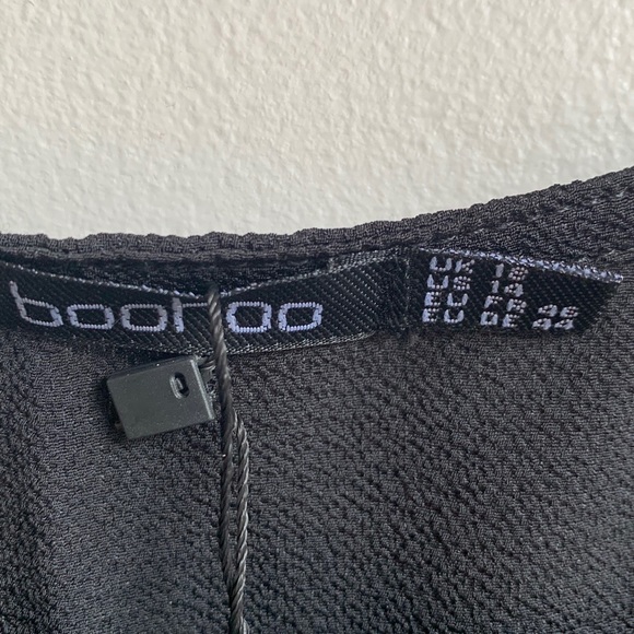 NWT✨BOOHOO BLACK ANGEL SLEEVE SMOCK DRESS SIZE US 14 - Picture 5 of 7